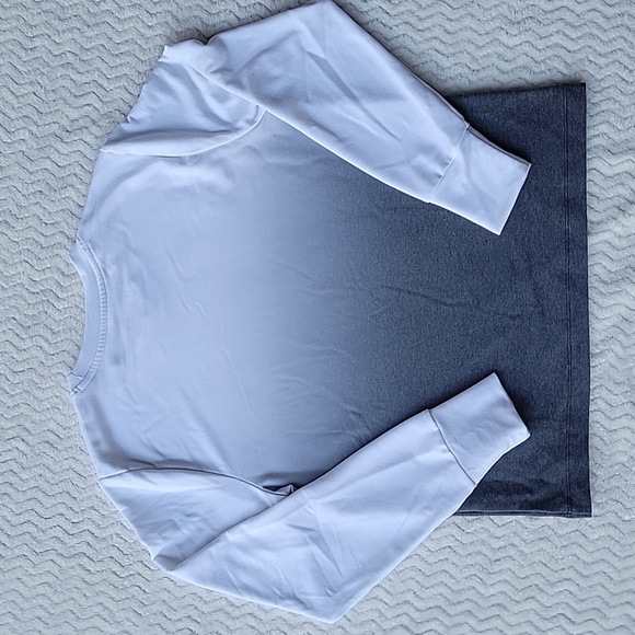 Women UNDER ARMOUR RIVAL TERRY GRADIENT CREW - XS (Used-Like New) - Picture 8 of 13